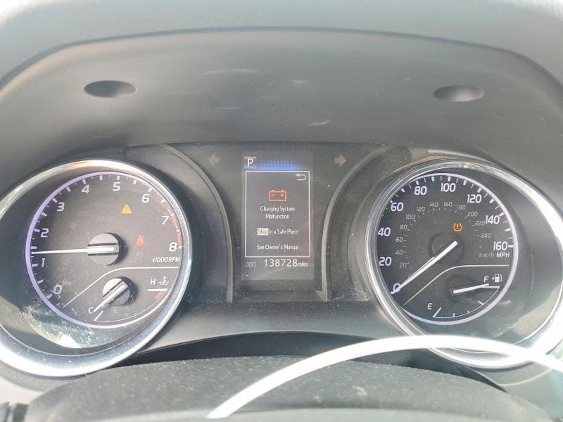 2019 TOYOTA CAMRY LE 9