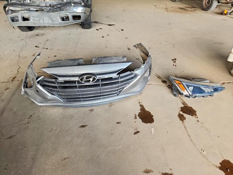 2020 HYUNDAI ELANTRA SEL 12