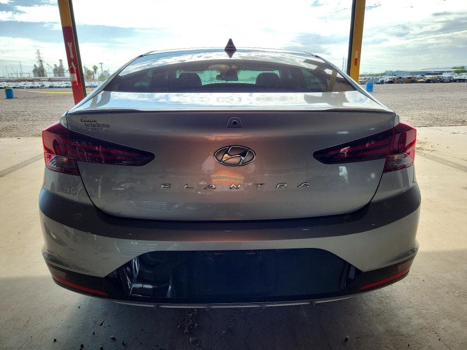 2020 HYUNDAI ELANTRA SEL 6