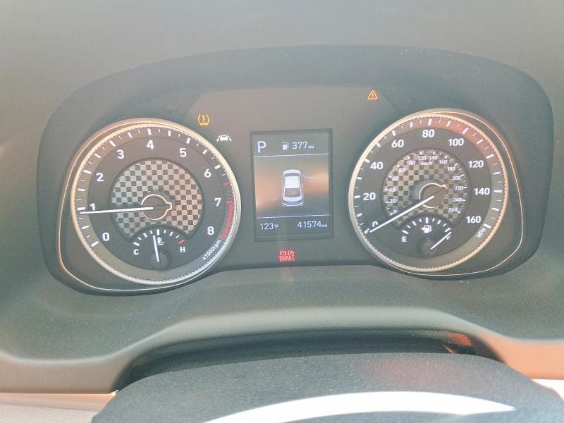 2020 HYUNDAI ELANTRA SEL 9