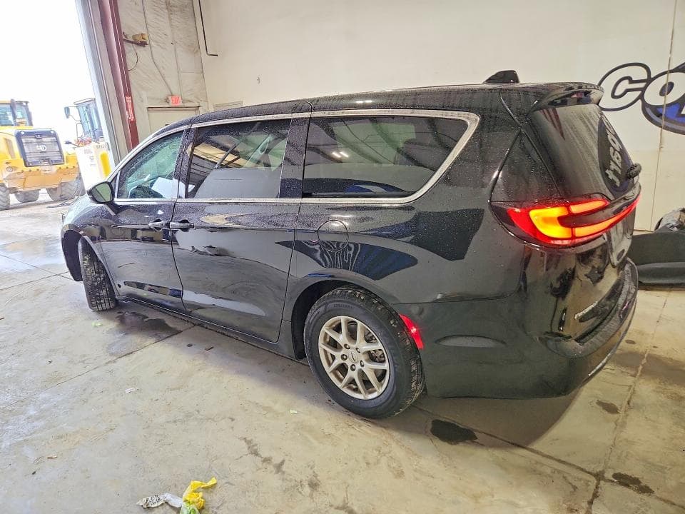 2024 CHRYSLER PACIFICA TOURING L 2