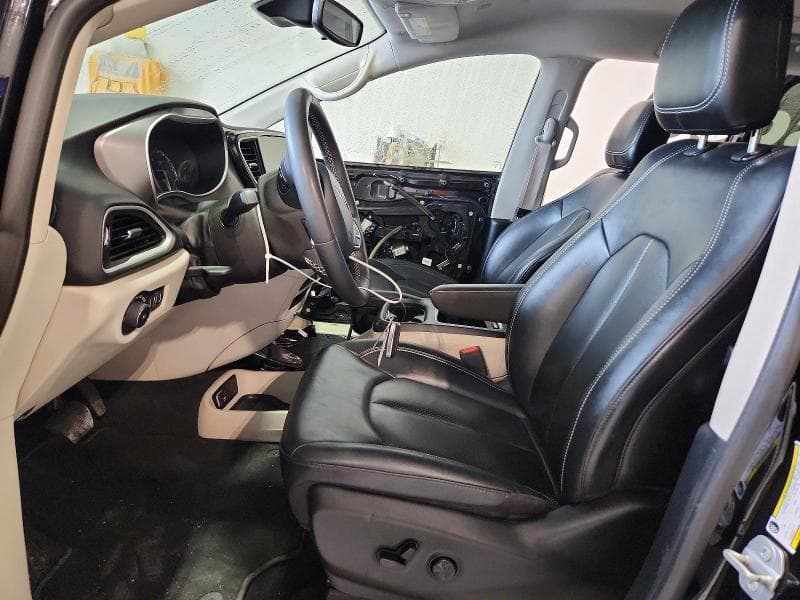 2024 CHRYSLER PACIFICA TOURING L 7