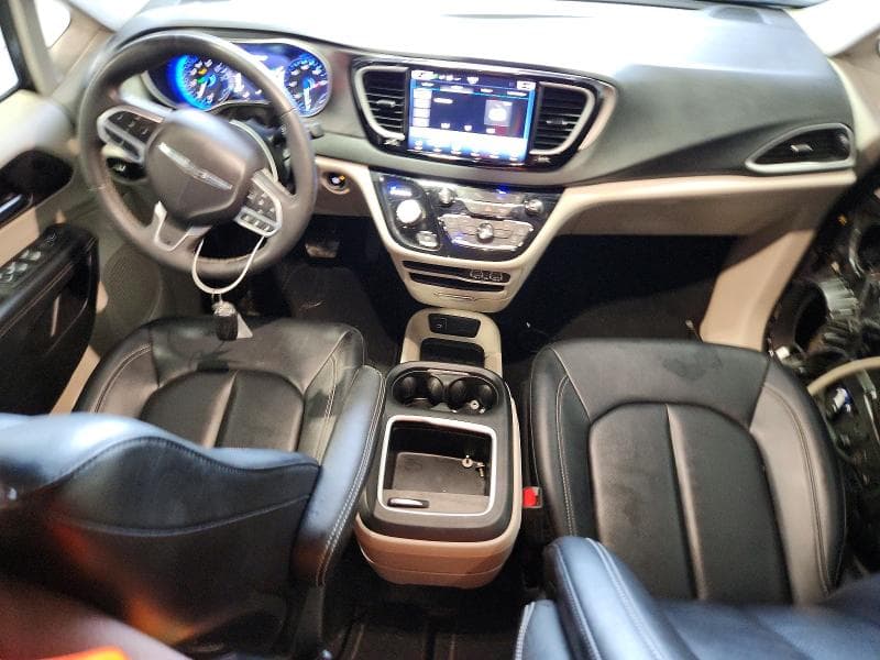 2024 CHRYSLER PACIFICA TOURING L 8