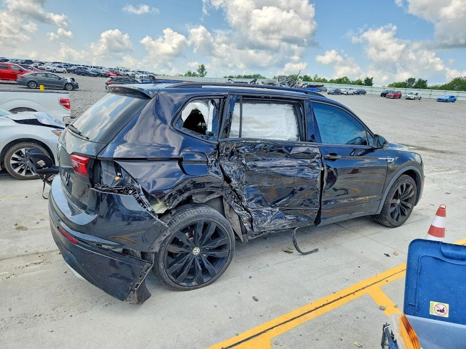2020 VOLKSWAGEN TIGUAN SE 3