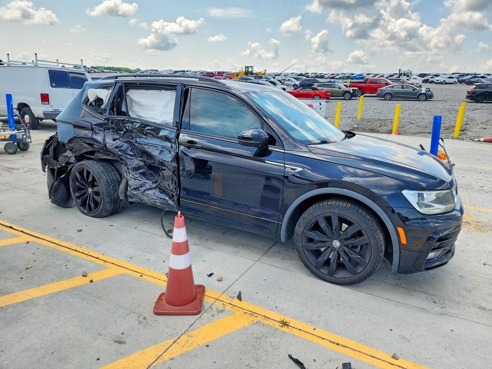 2020 VOLKSWAGEN TIGUAN SE 4