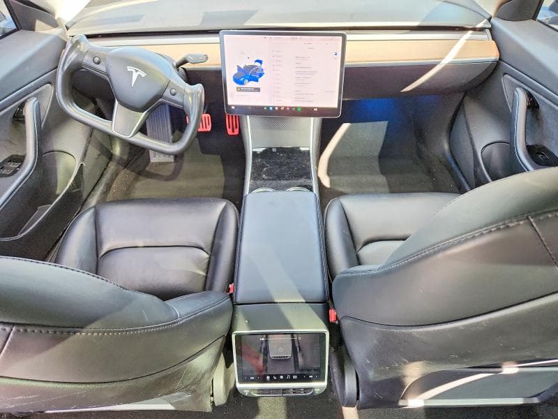 2018 TESLA MODEL 3 8