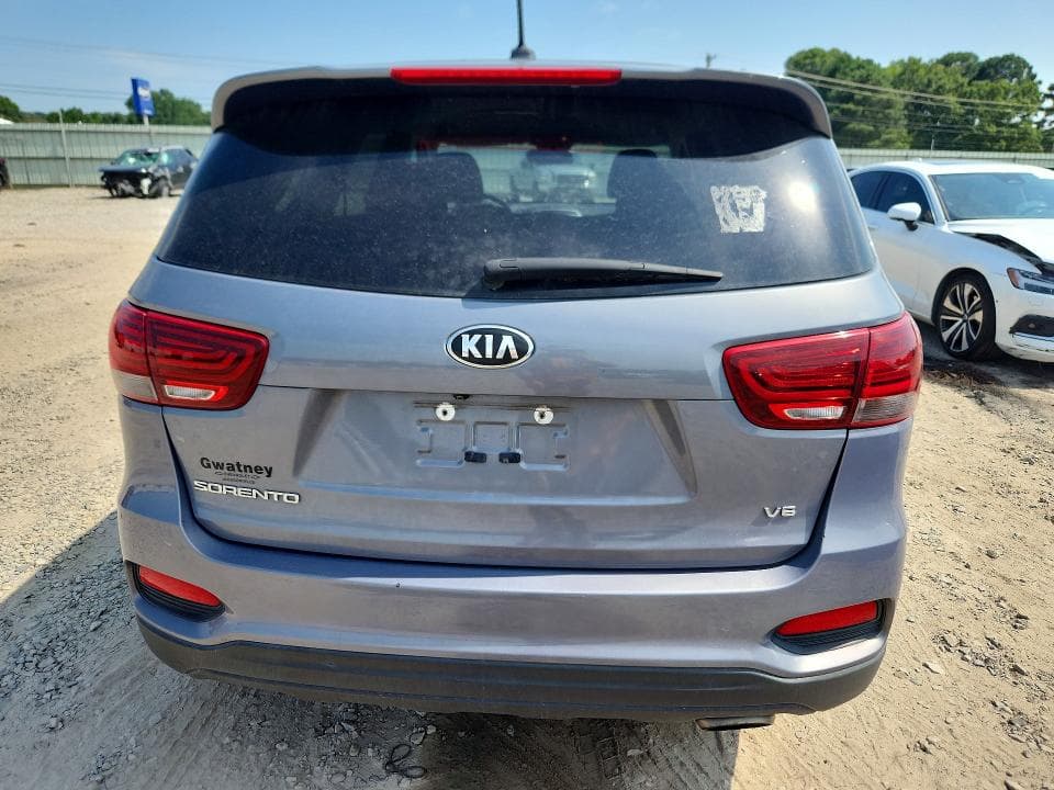 2020 KIA SORENTO S 6