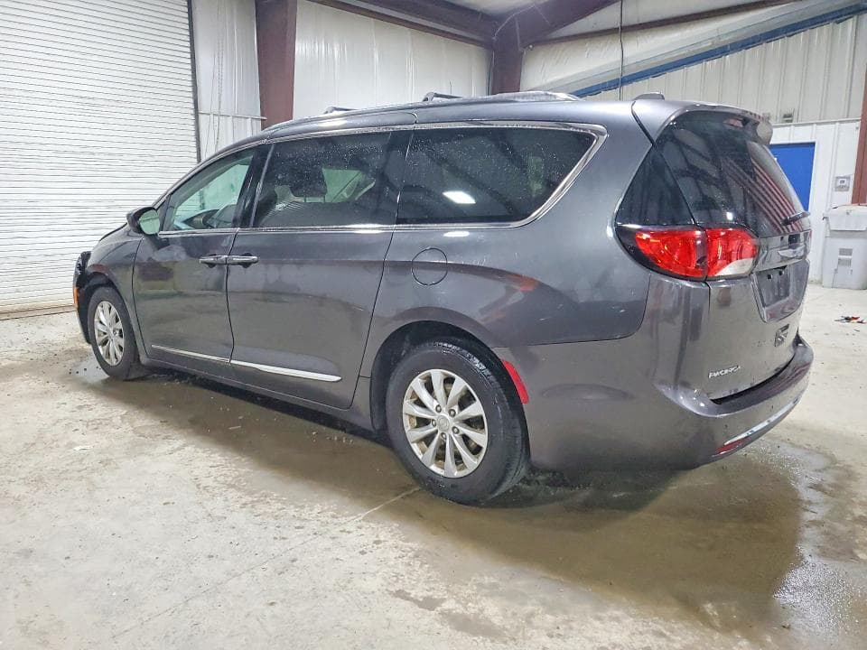 2018 CHRYSLER PACIFICA TOURING L 2