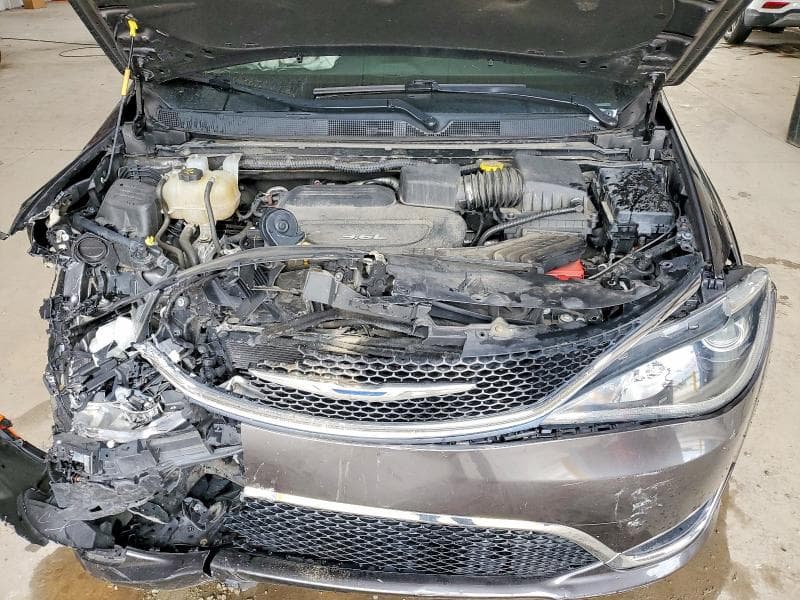 2018 CHRYSLER PACIFICA TOURING L 12