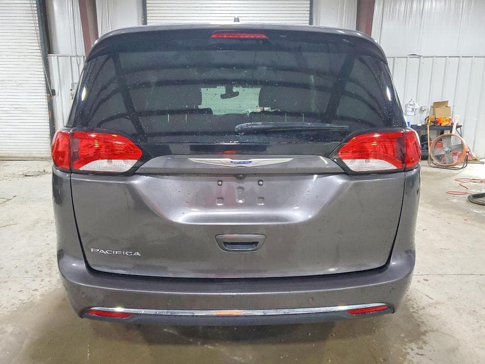 2018 CHRYSLER PACIFICA TOURING L 6