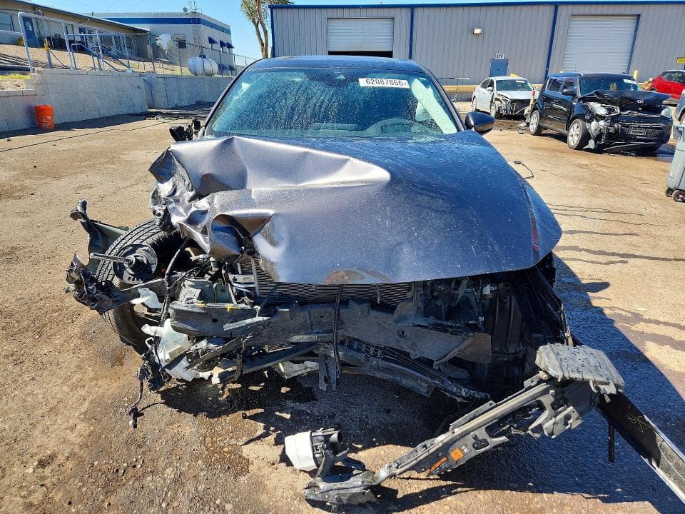 2019 MAZDA 3 PREMIUM 5