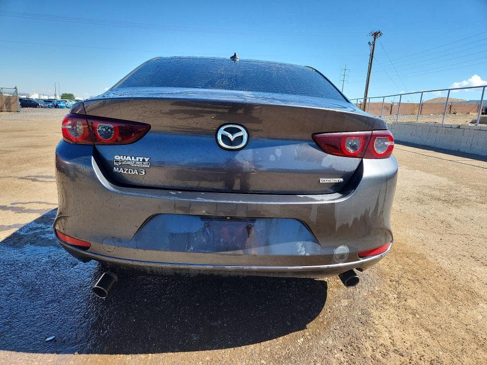 2019 MAZDA 3 PREMIUM 6