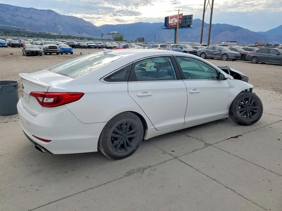 2017 HYUNDAI SONATA SE 3