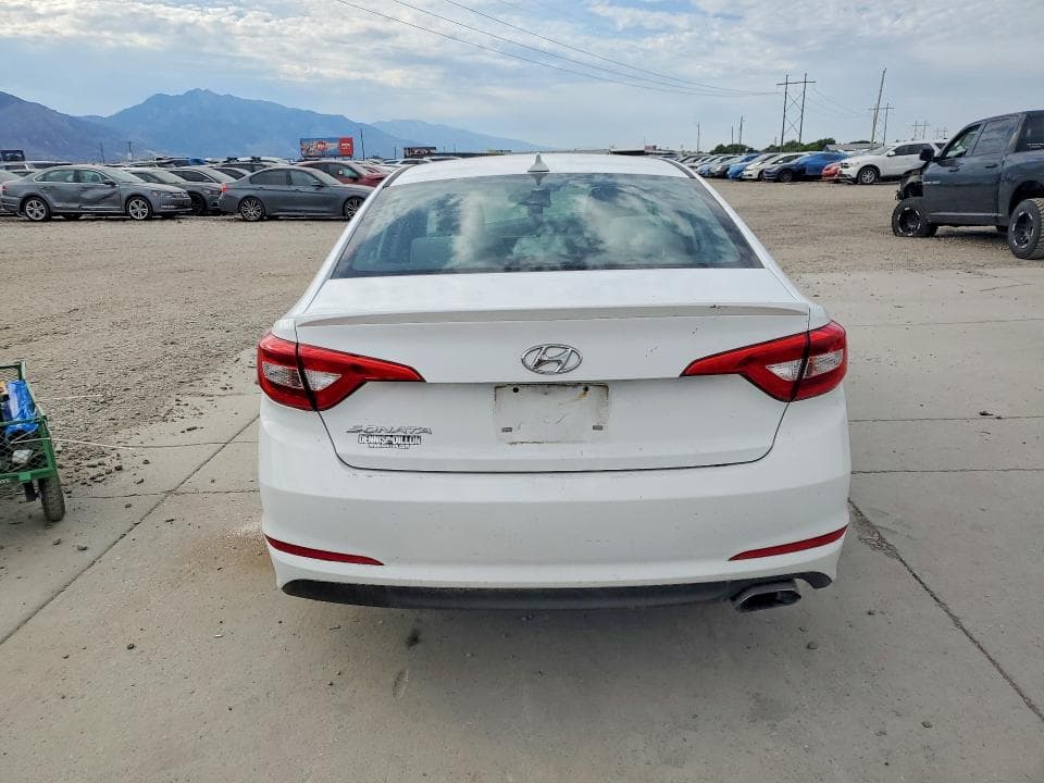 2017 HYUNDAI SONATA SE 6