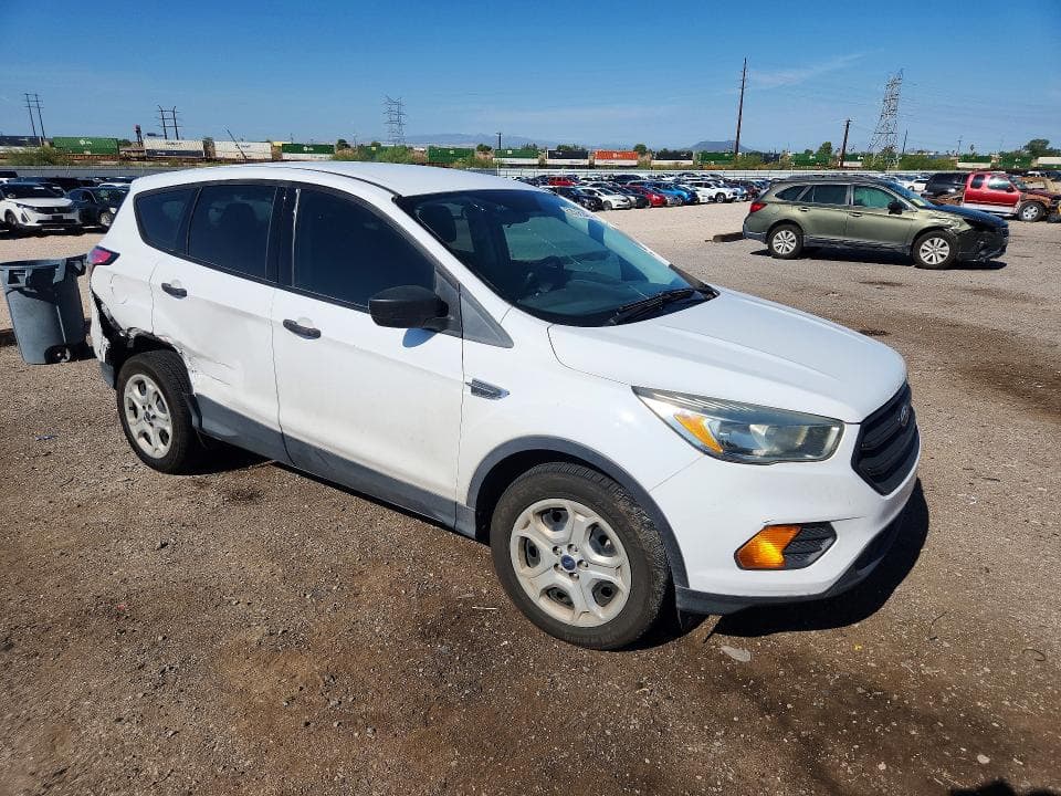 2017 FORD ESCAPE S 4