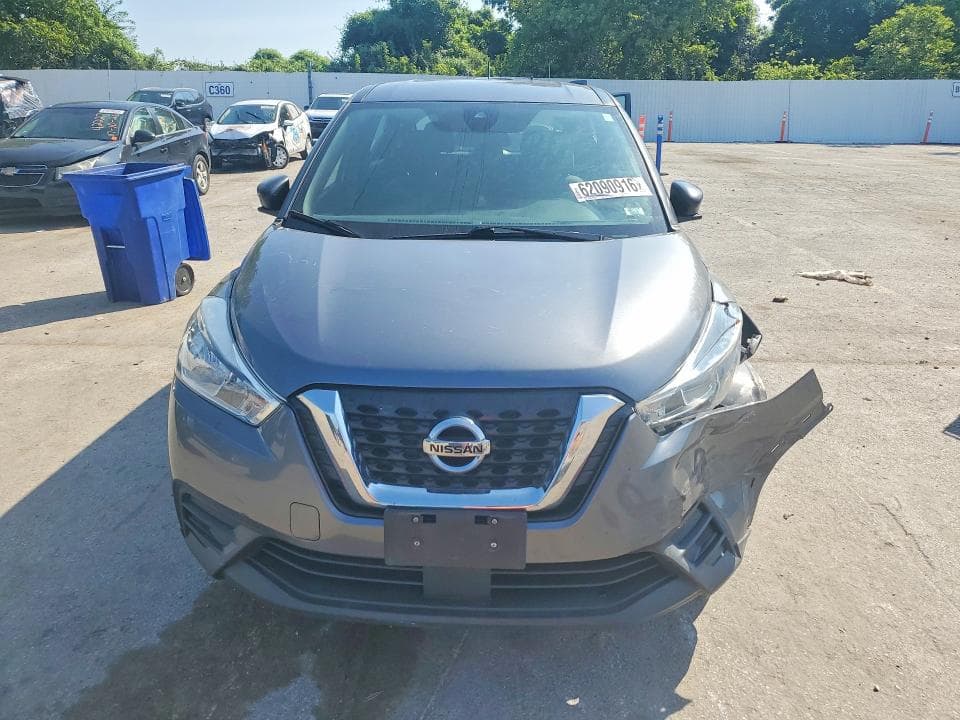 2020 NISSAN KICKS S S 5