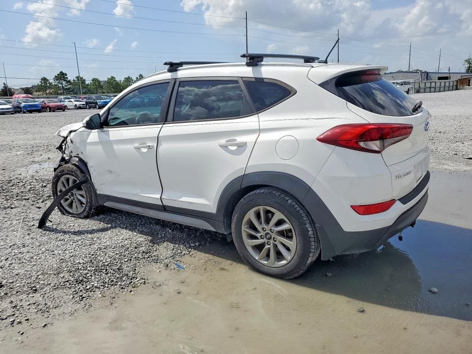 2017 HYUNDAI TUCSON SE 2