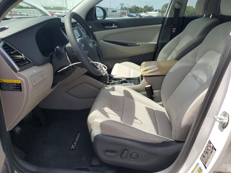 2017 HYUNDAI TUCSON SE 7