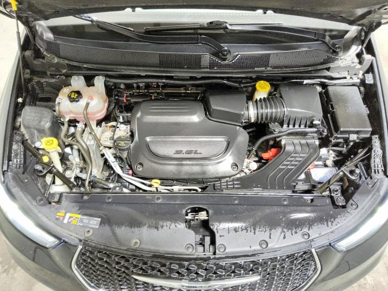 2023 CHRYSLER PACIFICA TOURING L 12
