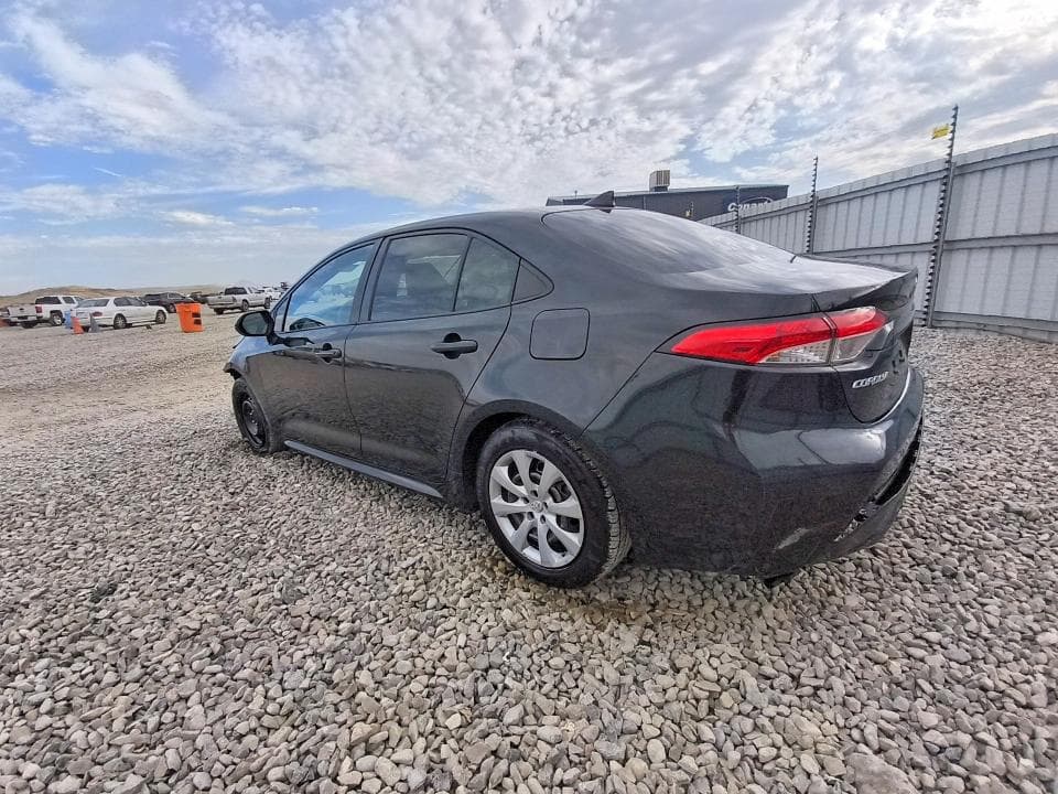2022 TOYOTA COROLLA LE 2