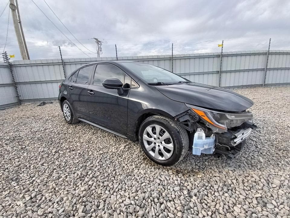 2022 TOYOTA COROLLA LE 4