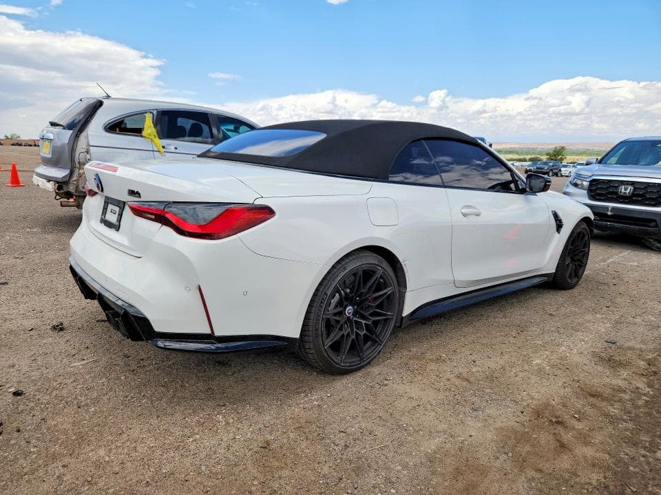 2022 BMW M4 COMPETITION 3