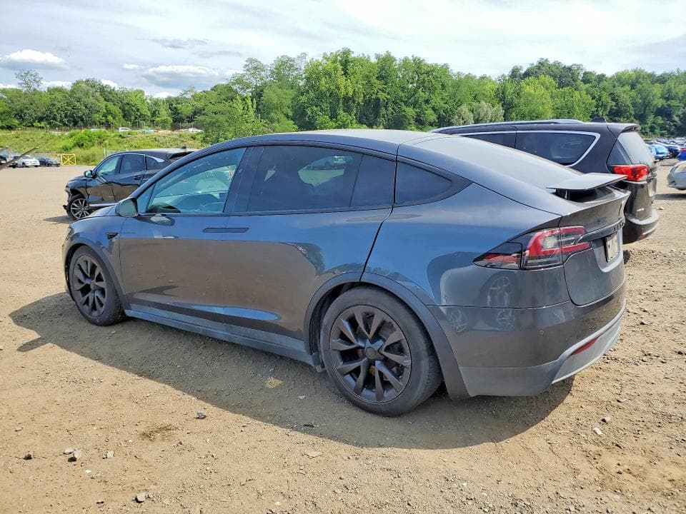 2022 TESLA MODEL X 2