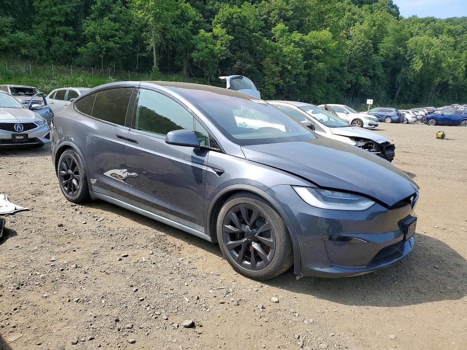 2022 TESLA MODEL X 4