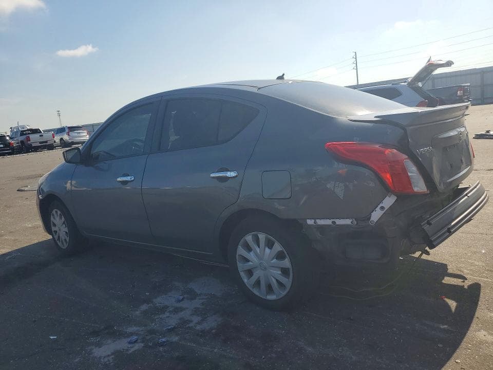 2017 NISSAN VERSA 1.6 SV 2