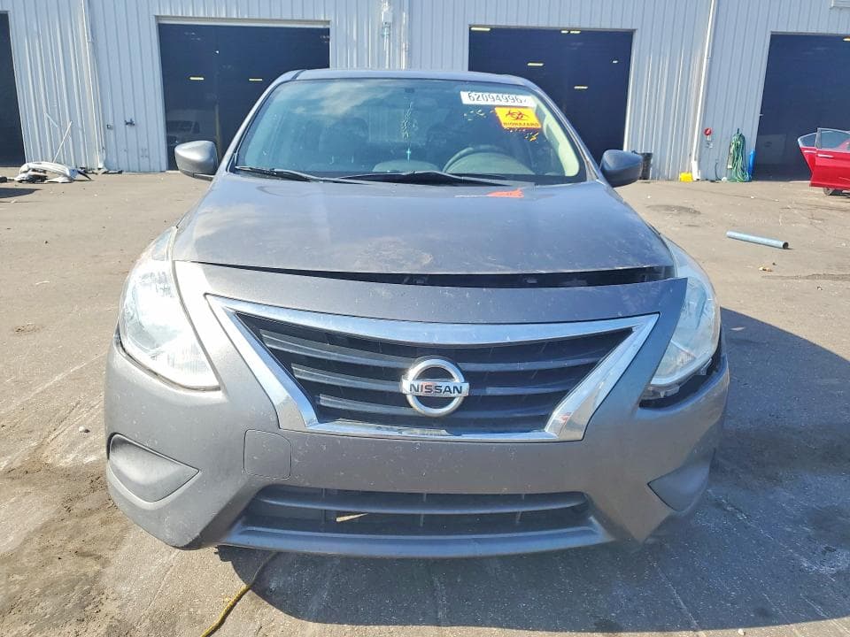 2017 NISSAN VERSA 1.6 SV 5