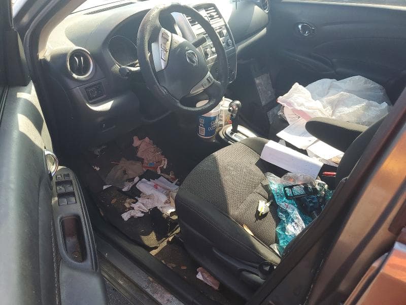 2017 NISSAN VERSA 1.6 SV 8