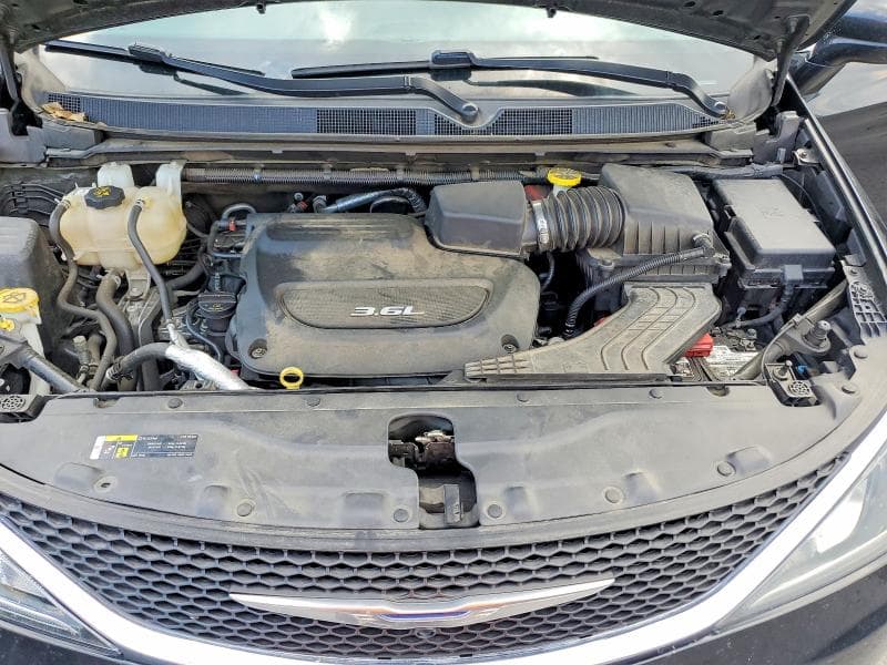 2018 CHRYSLER PACIFICA TOURING L PLUS 12