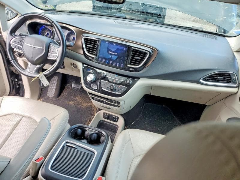 2018 CHRYSLER PACIFICA TOURING L PLUS 8