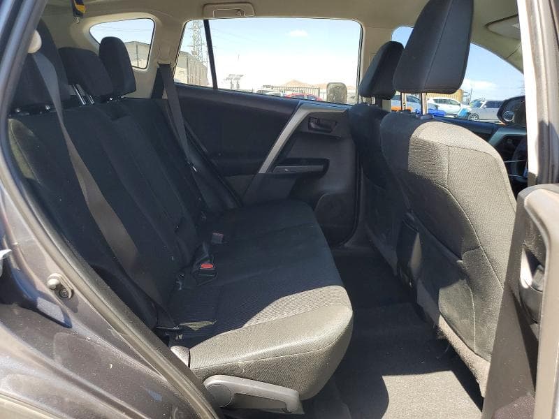 2018 TOYOTA RAV4 LE 11