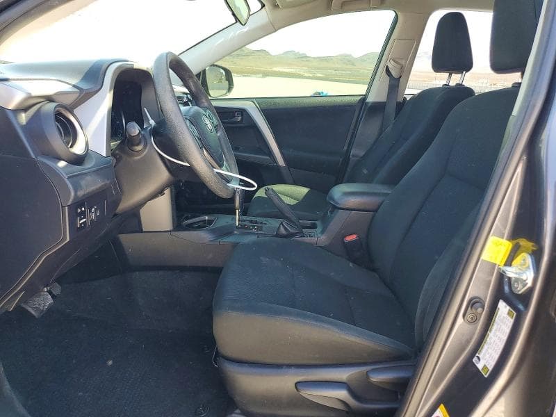 2018 TOYOTA RAV4 LE 7