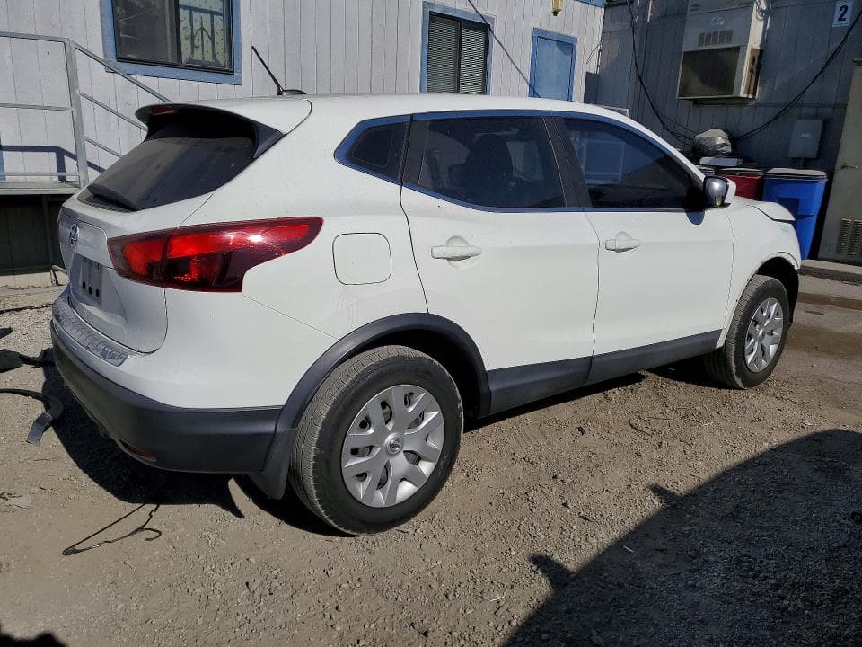 2017 NISSAN ROGUE SPORT S 3