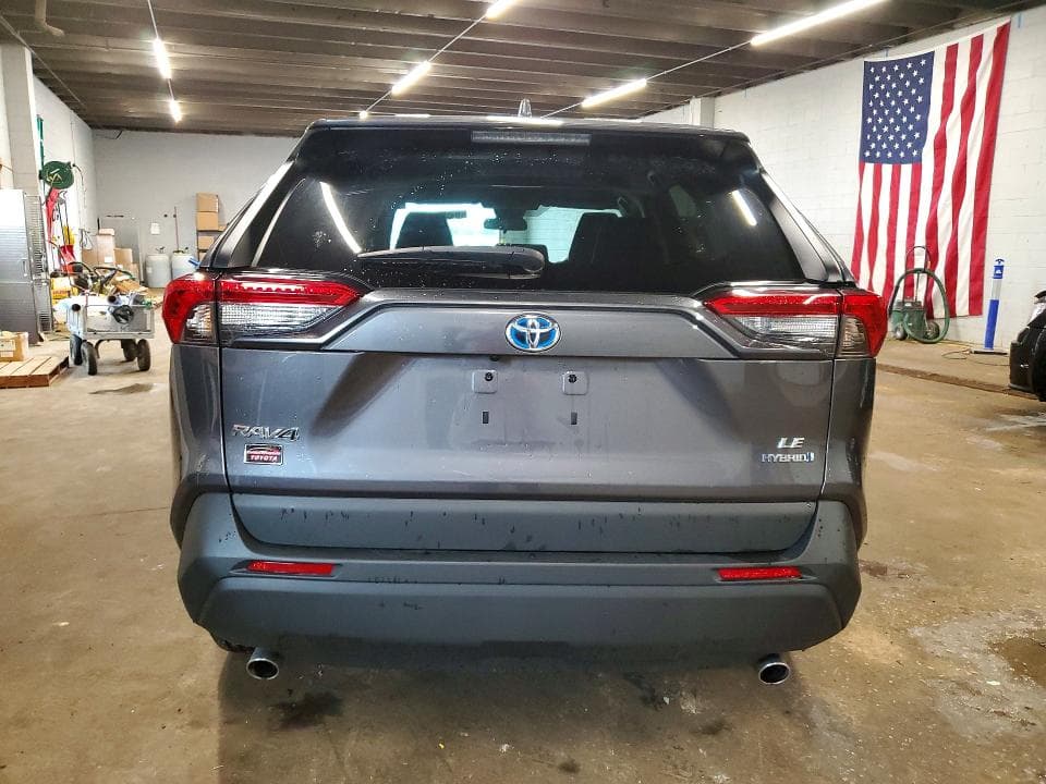 2021 TOYOTA RAV4 LE 6