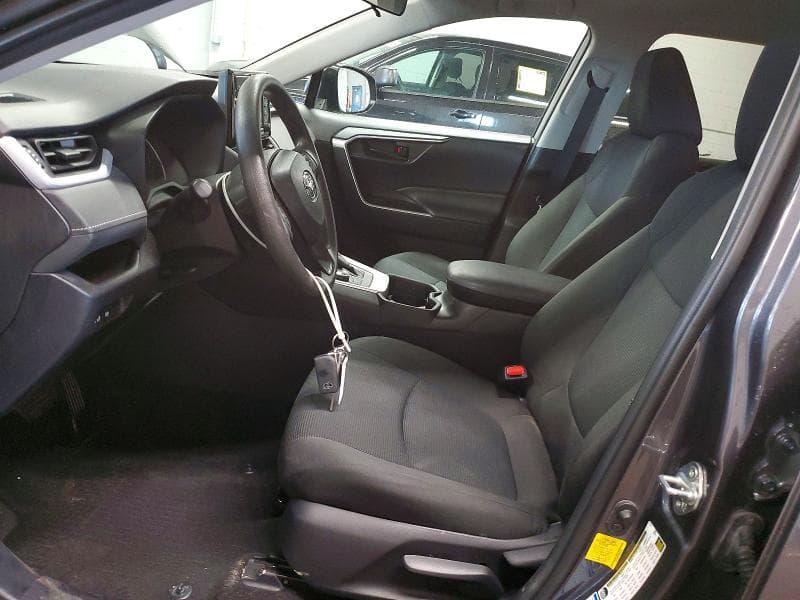 2021 TOYOTA RAV4 LE 7