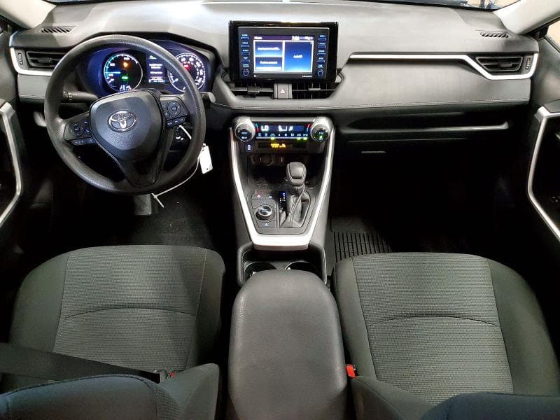 2021 TOYOTA RAV4 LE 8