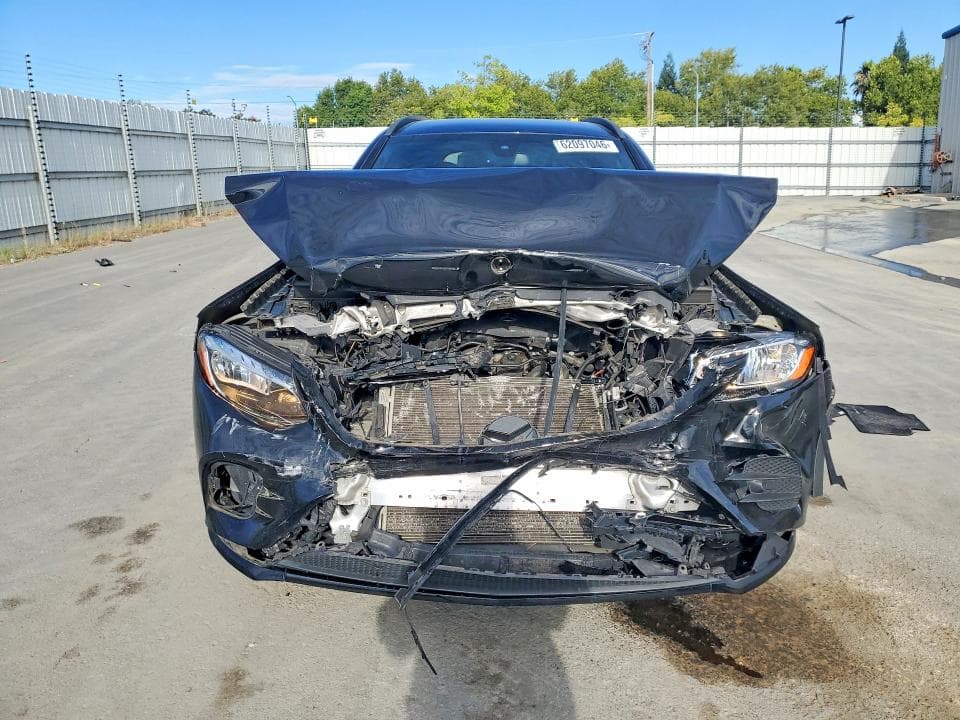 2018 MERCEDES-BENZ GLC 300 5