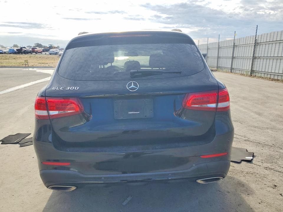 2018 MERCEDES-BENZ GLC 300 6