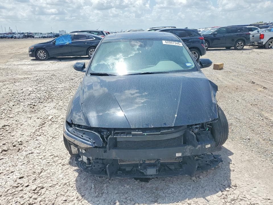 2024 HYUNDAI ELANTRA SEL 5