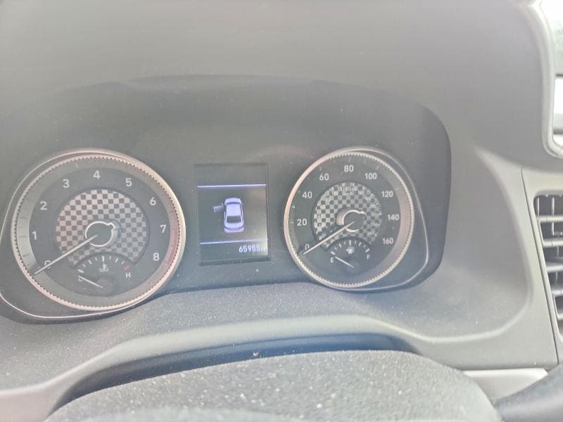 2020 HYUNDAI ELANTRA SEL 9