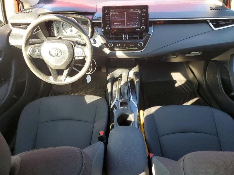 2021 TOYOTA COROLLA LE LE 8