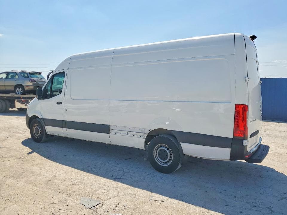 2021 MERCEDES-BENZ SPRINTER 2500 DELIVERY VAN 2