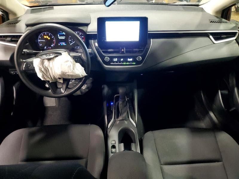 2024 TOYOTA COROLLA LE 8