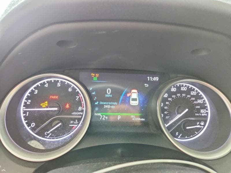 2023 TOYOTA CAMRY XLE 9