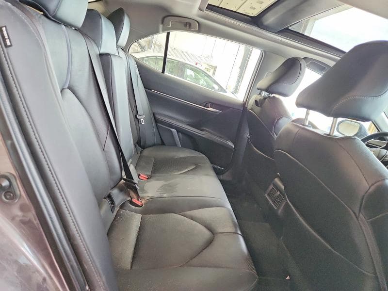 2023 TOYOTA CAMRY XLE 10