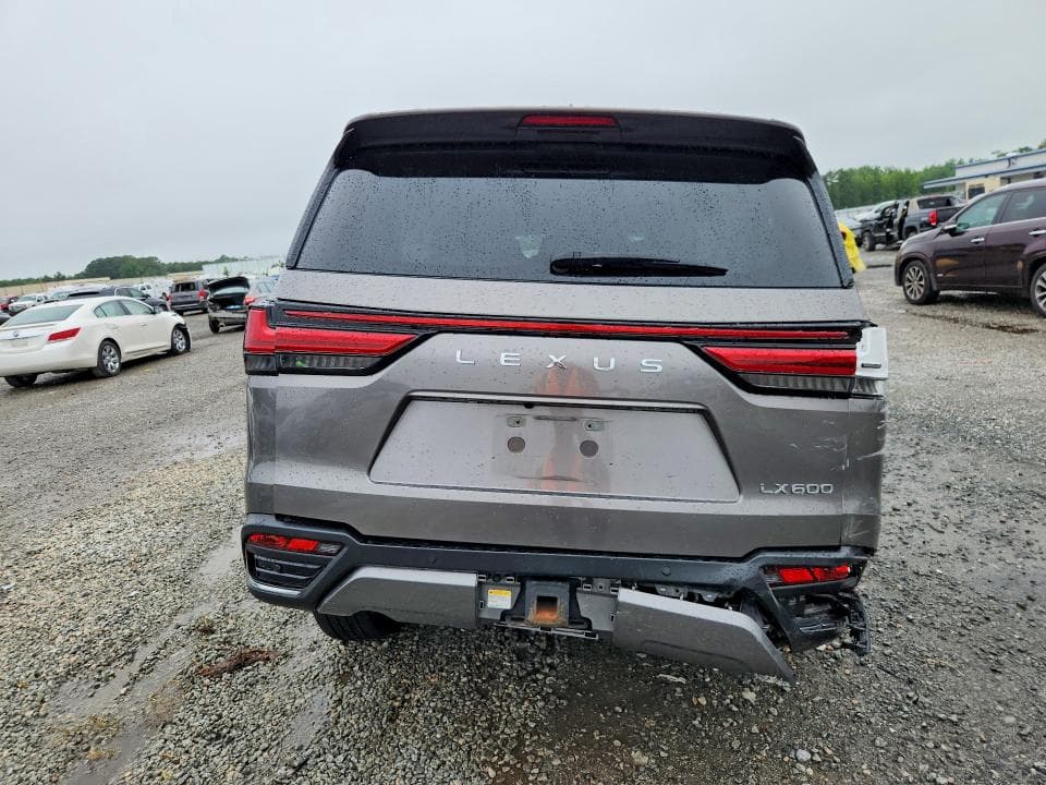 2024 LEXUS LX 600 LUXURY 6