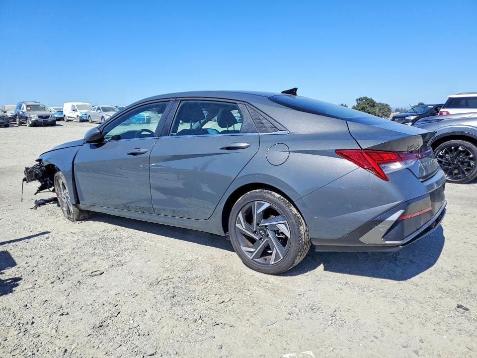 2025 HYUNDAI ELANTRA SEL 2